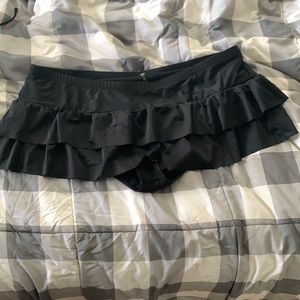 Torrid swim skirt with ruffles